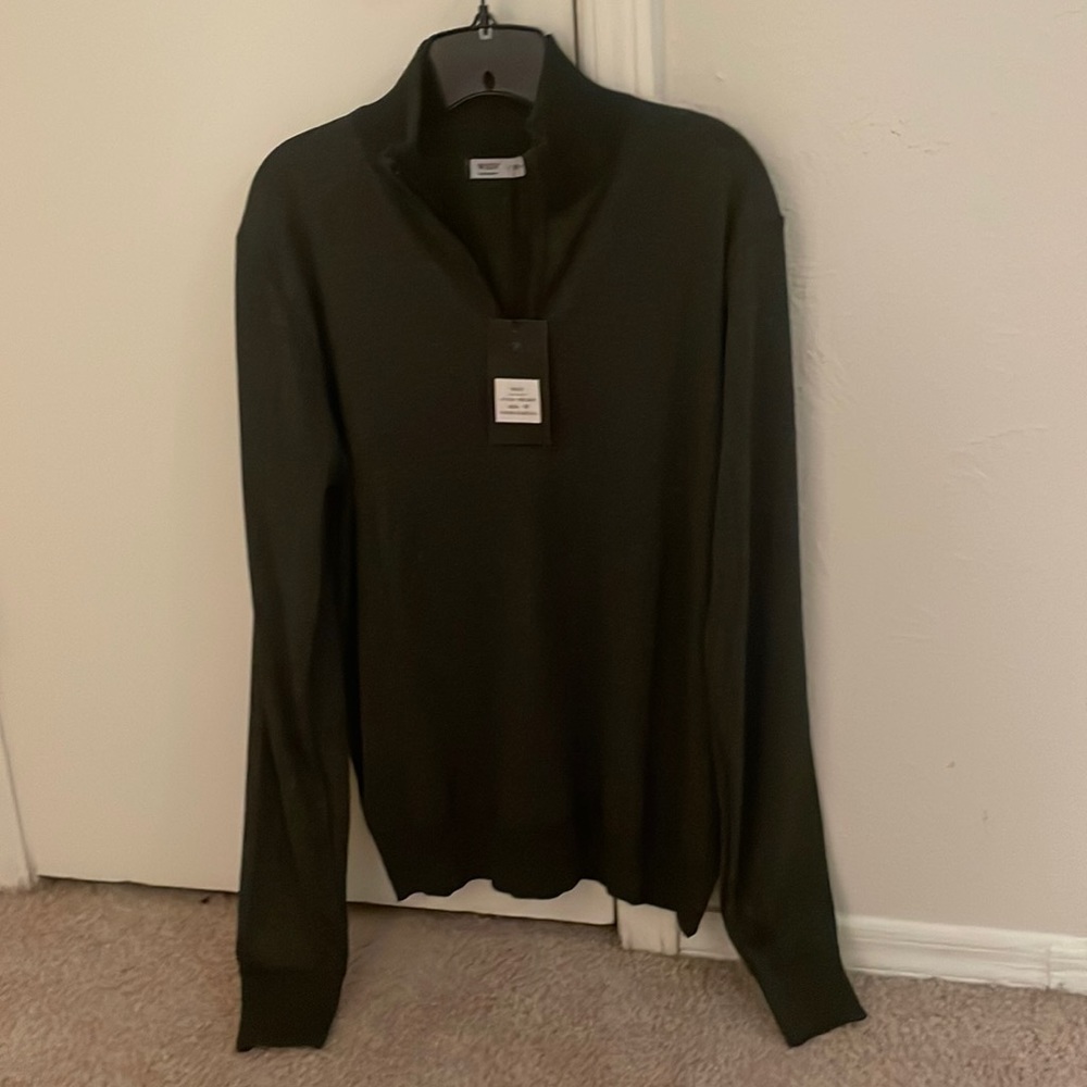 Mens Pull over sweater